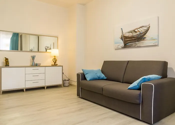 Casa Di Paola * Giardini-Naxos