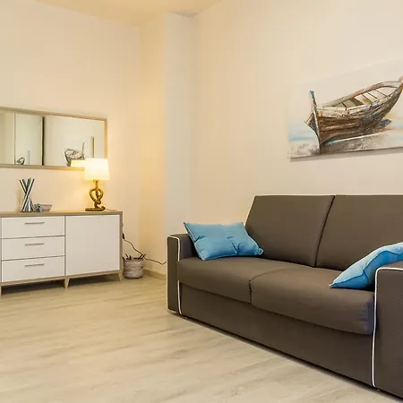 Casa Di Paola * Giardini Naxos